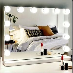 Light up vanity mirror